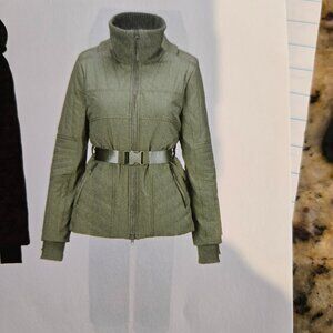 Cabi Ski Lift Puffer Size Medium - Never worn